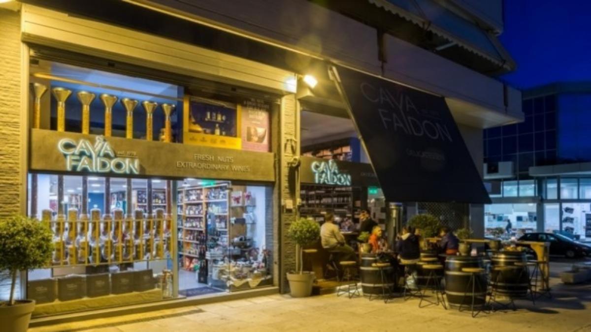 9+1: Τα πιο “in” στέκια της Αθήνας για να απολαύσετε το κρασί σας!
