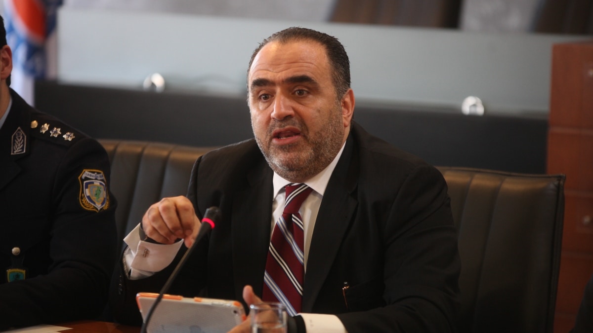 «Είμαι Υδροχόος, μας αρέσουν τα challenges» – Η απάντηση Σφακιανάκη για τη διαγραφή του από τον Χαρδαλιά μετά τις δηλώσεις για τη γυναικοκτονία της Κυριακής