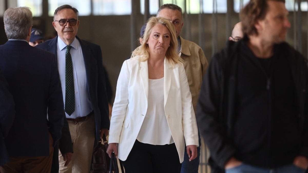 Τραγωδία στο Μάτι: Ένοχοι έξι κατηγορούμενοι, αθώοι Ψινάκης και Δούρου – «Ντροπή σας», φώναζαν