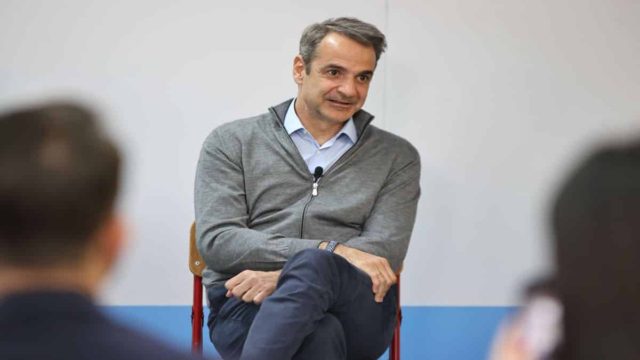 Κυριάκος Μητσοτάκης: «Έχω περάσει bullying – Μου πετούσαν τη τσάντα από το παράθυρο»