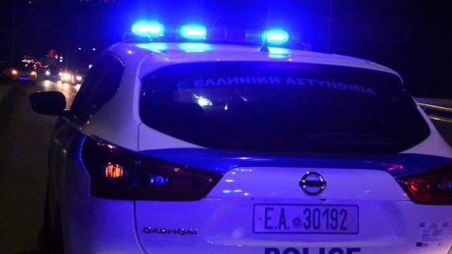 Σχεδόν δολοφονικό επεισόδιο στη Νέα Φιλαδέλφεια: Χτύπησαν με ρόπαλα και μαχαίρωσαν δύο αδέλφια (photos)