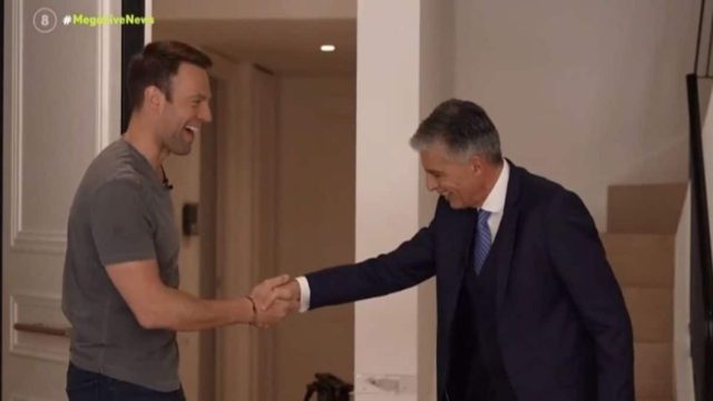 Κι όμως δεν είναι γραφικό: Ο Νίκος Ευαγγελάτος πήγε στο σπίτι του Στέφανου Κασσελάκη και το Twitter «κέντησε» στα σχόλια (video)