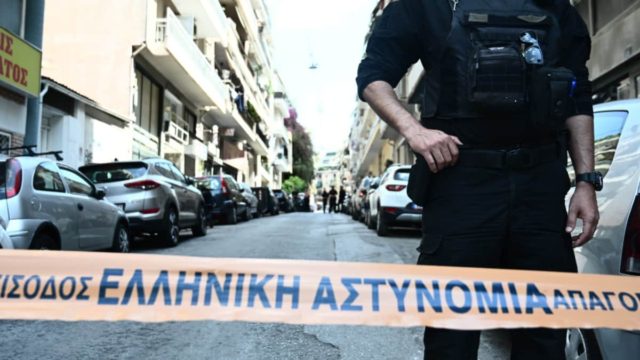 Ανθρωποκτονία στα Πατήσια: Προηγήθηκε άγριος καβγάς στο σπίτι – Νέα στοιχεία για το θύμα και τον δράστη