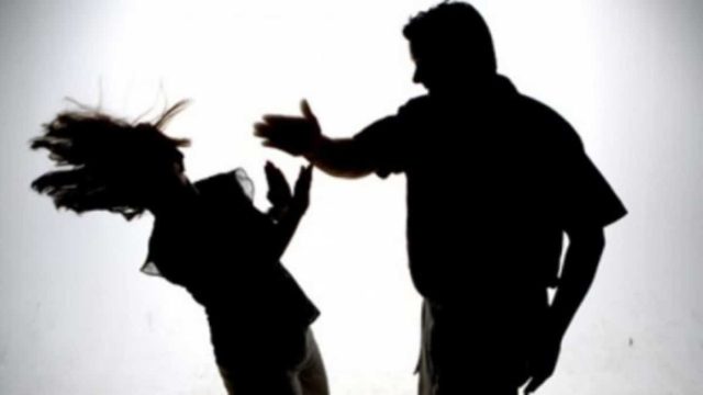 Πάτρα: «Απείλησε να σφάξει την κόρη μου» – Άλλο ένα περιστατικό ενδοοικογενειακής βίας