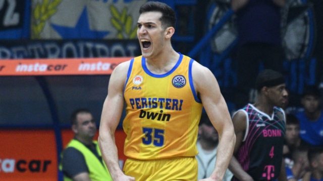 Basketball Champions League: «Κατάπιε» τη Βόννη στο Περιστέρι και πάει βλέπει Final-4 μέσω Γερμανίας (video)