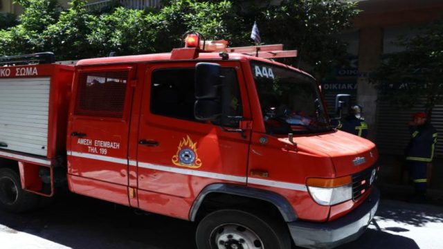 Πειραιάς: Κτήριο κατέρρευσε στο Πασαλιμάνι – Ένας νεκρός και τρεις ελαφρά τραυματίες