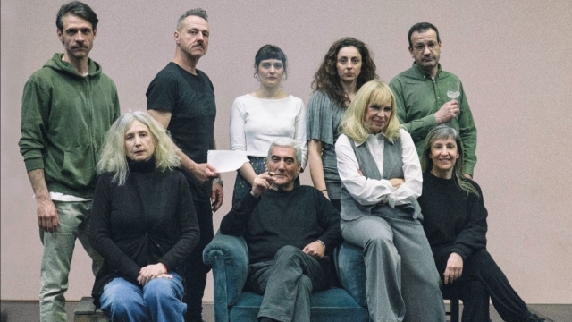 “Ρωμαίος και Αννέτα” του Ζαν Ανούιγ, σε σκηνοθεσία Άννας Φόνσου