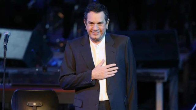 Δύσκολες ώρες για τον Σταμάτη Σπανουδάκη: Επειγόντως στο χειρουργείο μετά από ατύχημα στο σπίτι του