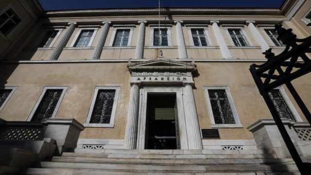 ΣτΕ: Αντισυνταγματική η άρνηση της ΑΔΑΕ να ενημερώσει τον Νίκο Ανδρουλάκη για την άρση του τηλεφωνικού απορρήτου του