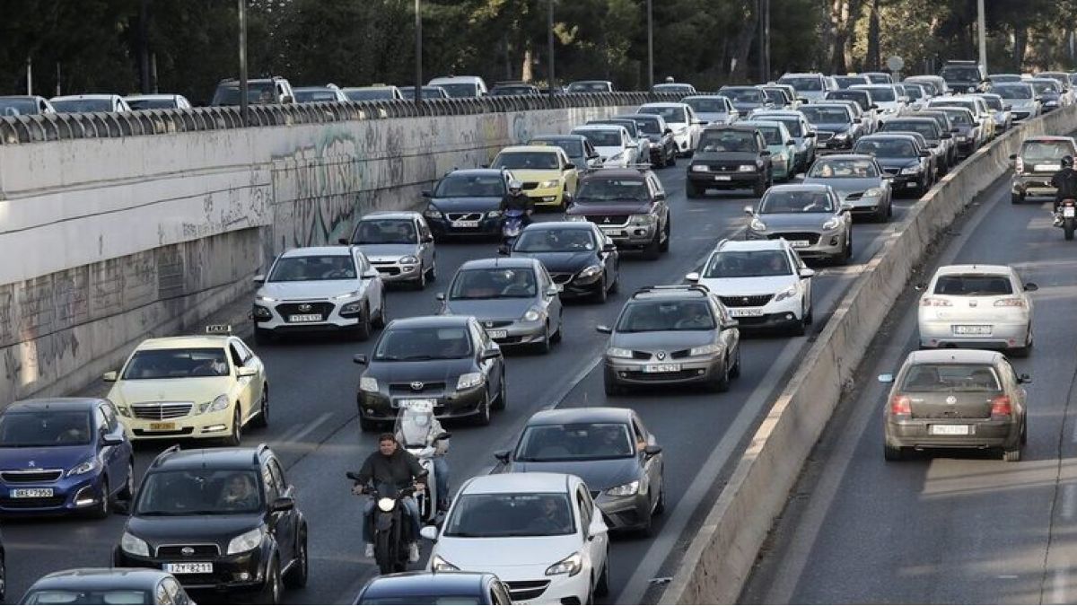 Τέλη κυκλοφορίας: Ποιες αλλαγές βρίσκονται στα «σκαριά»