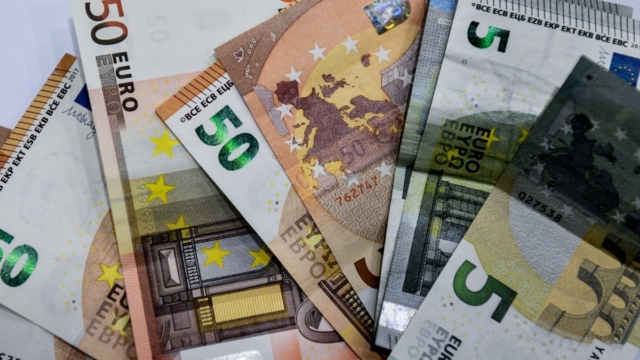 ΑΑΔΕ: Λήγει η προθεσμία εξόφλησης του ΕΝΦΙΑ για όσους θα λάβουν καθολική επιστροφή φόρου – Σταμάτησαν οι συμψηφισμοί
