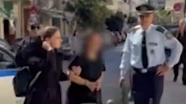 Ζάκυνθος: Ένοχη η μητέρα που κακοποιούσε τα θετά παιδιά της – Ποια ποινή της επιβλήθηκε (video)