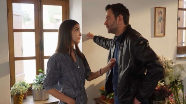 Η γη της ελιάς (15/5): Σοκ για την Μαρίνα – Ανακαλύπτει αυτό που δεν περίμενε στην τσάντα του Μάνου