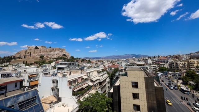 Καιρός 29/5: Ο υδράργυρος ξεπερνά τους 30 βαθμόυς – Δείτε σε ποιες περιοχές