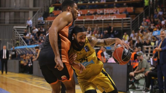 Basket League: Γλίτωσε το απόλυτο σοκ στην παράταση και πάει Πάτρα για την πρόκριση ο Άρης (video)