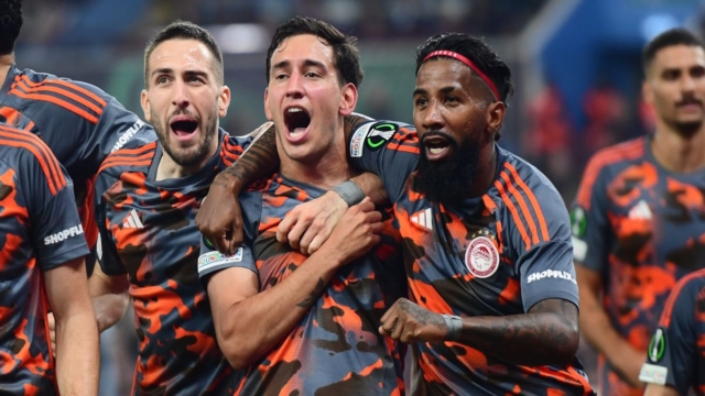 Conference league: Έπος Ολυμπιακού στην Αγγλία με  4-2 απέναντι στην Άστον Βίλα κα έβαλε πλώρη για τελικό