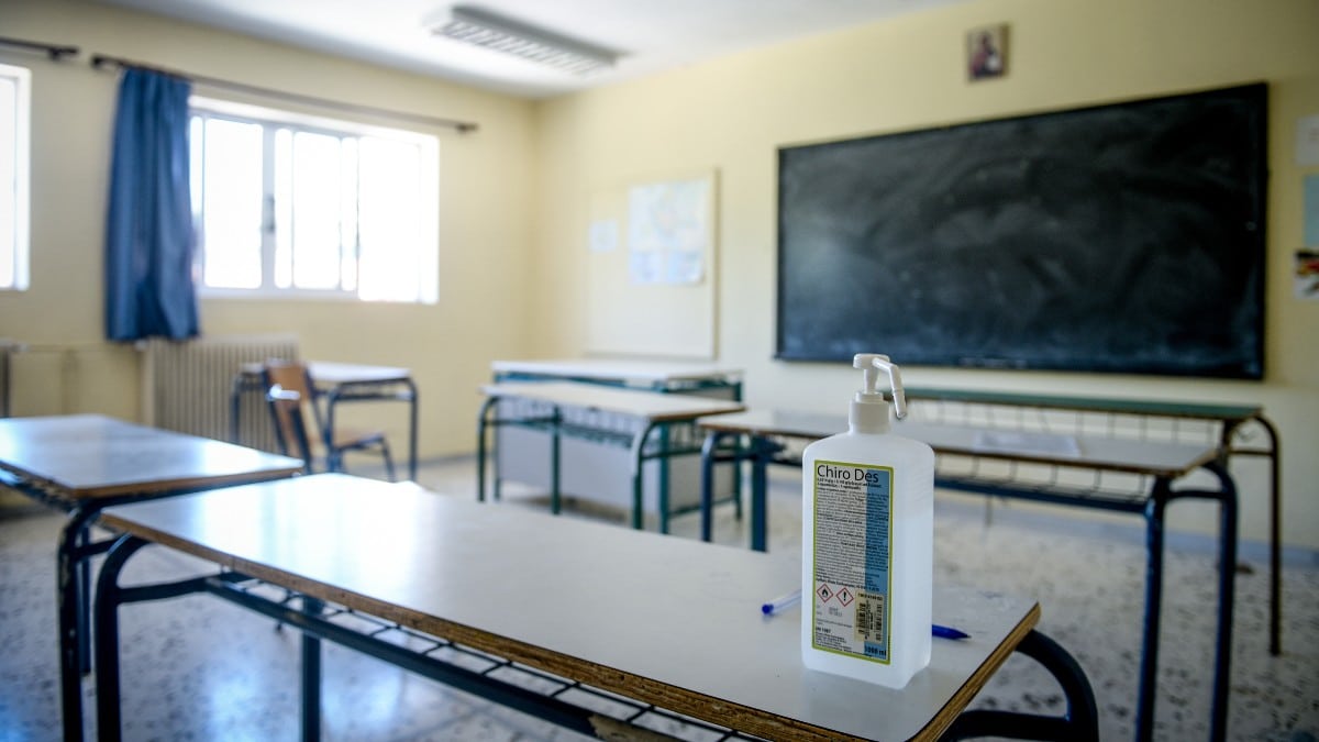 Αττική: Από γνωστό φαρσέρ τα απειλητικά email στα σχολεία – Στάλθηκε και σε Κύπρο και σε Σλοβακία