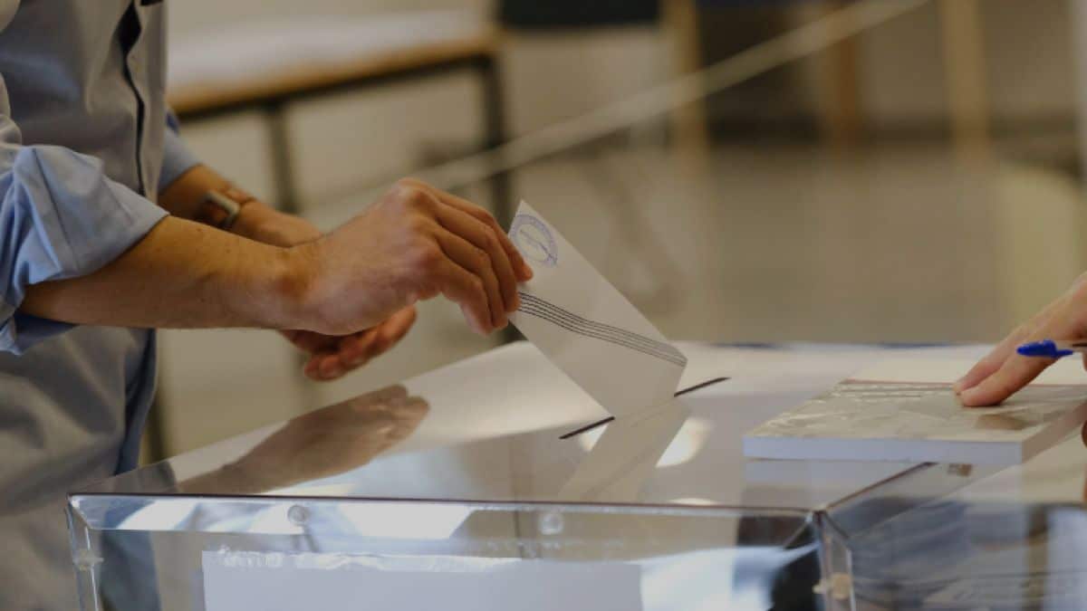 Ευρωεκλογές 2024: Τι ορίζει ο νόμος για όσους δεν ψηφίσουν