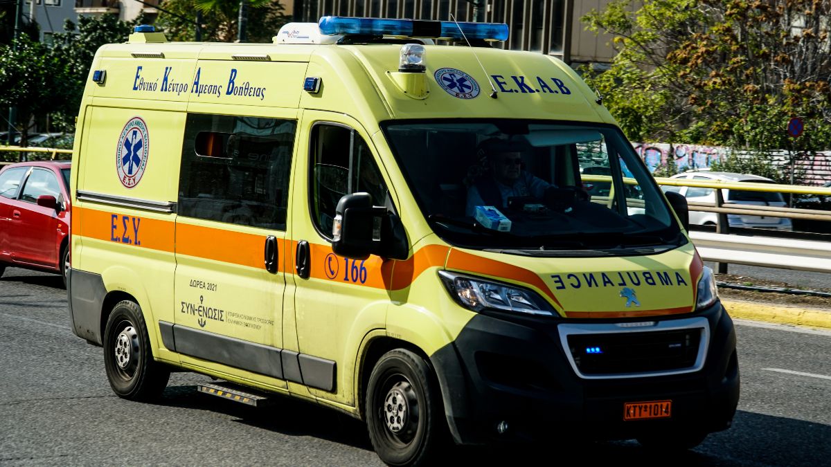 Σοκ στην Εύβοια: Αυτοκτόνησε 25χρονος – Έπεσε από το μπαλκόνι