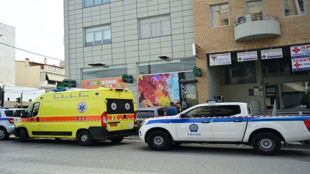Γυναικοκτονία στο Μενίδι: Αμετανόητος ο δράστης – «Σκότωσα τη γυναίκα μου και δεν το μετανιώνω», τι κατέθεσε η κόρη του