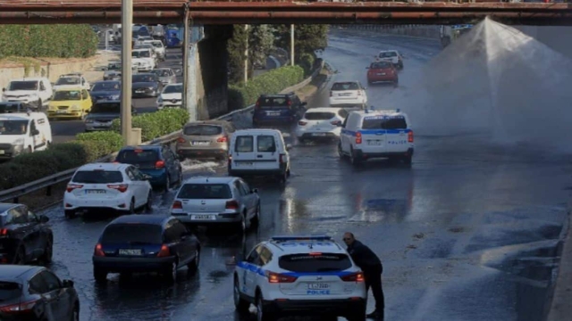 Κηφισός: Έσπασε αγωγός νερού στην άνοδο – Αυξημένη κίνηση
