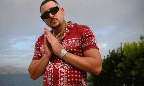 Απίστευτο συμβάν στο μνημόσυνο του Mad Clip: Οδηγός δέχθηκε βαριά «καμπάνα»