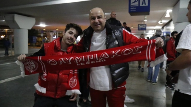 Τρελός με τον Ολυμπιακό ο Μάρκος Σεφερλής – Τι έκανε Πέμπτη βράδυ (Vid)