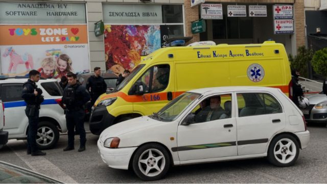Θρίλερ στο Μενίδι: Νέα στοιχεία στο φως – Την βρήκαν με το μαχαίρι καρφωμένο στην κοιλιά