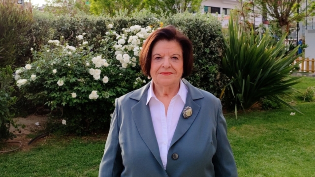 “Η δύναμη του πλίθινου σπιτιού” της Πόπης Δέδε-Δεσύλλα από τις Εκδόσεις Τόπος