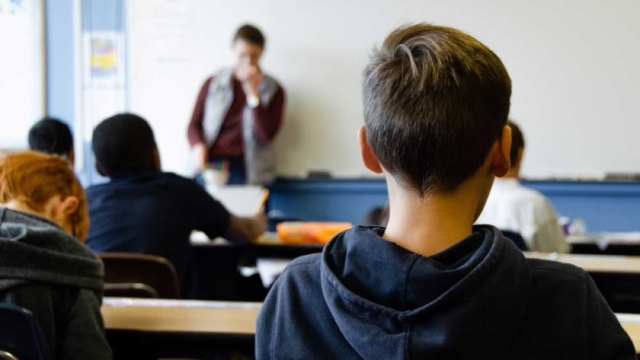 Πενθήμερη αποβολή και αλλαγή σχολικού περιβάλλοντος – Τι προβλέπει το νέο ποινολόγιο που αφορά μαθητές και γονείς