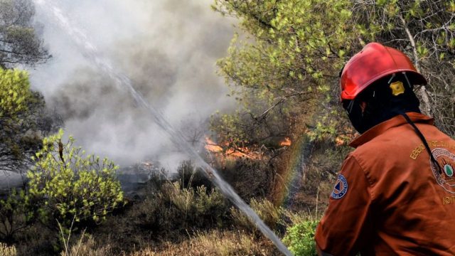Χειροπέδες σε Τούρκο για τη φωτιά στο όρος Αιγάλεω – Ομολόγησε τον εμπρησμό