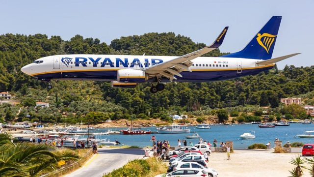 Φθηνά αεροπορικά εισιτήρια από την Ryanair: Ταξιδέψτε Ιούνιο και Ιούλιο από €16,99