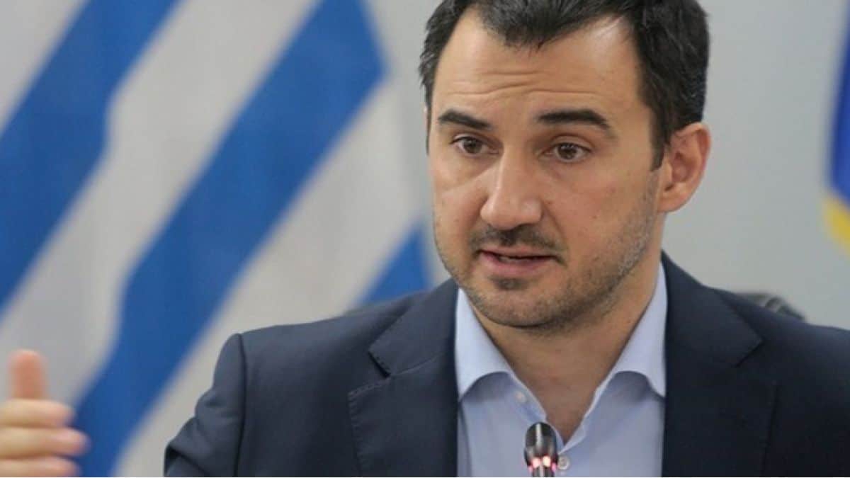 «Βαρύ φορτίο» το πένθος για τον Αλέξη Χαρίτση: Έφυγε από τη ζωή ο πατέρας του