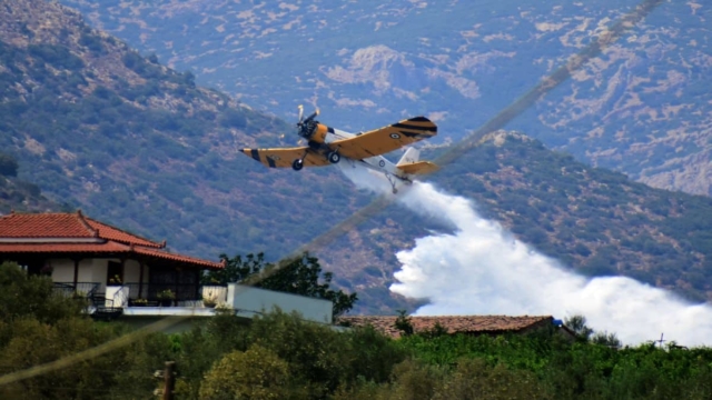 Θρίλερ στη Θήβα: Αναγκαστική προσγείωση πυροσβεστικού αεροσκάφους – Η κατάσταση της υγείας του χειριστή