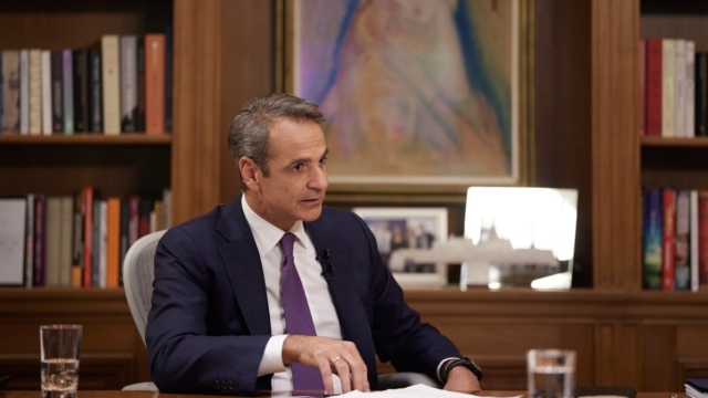Αναβάλλεται το Υπουργικό: Ξεκίνησε τα τηλέφωνα ο Κυριάκος Μητσοτάκης – Στις 12 ο ανασχηματισμός (video)
