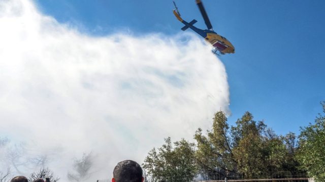Φωτιά στις Σέρρες: Κινητοποιήθηκε η Πυροσβεστική με 1 ελικόπτερο