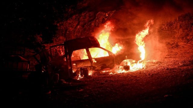 Μάχη με τις φλόγες σε όλη την χώρα: Χωρίς ενεργά μέτωπα σε Κερατέα, Εύβοια και Ροδόπη – Πολύ υψηλός ο κίνδυνος για Αττική-Εύβοια, στον εισαγγελέα οι «13» στην Ύδρα