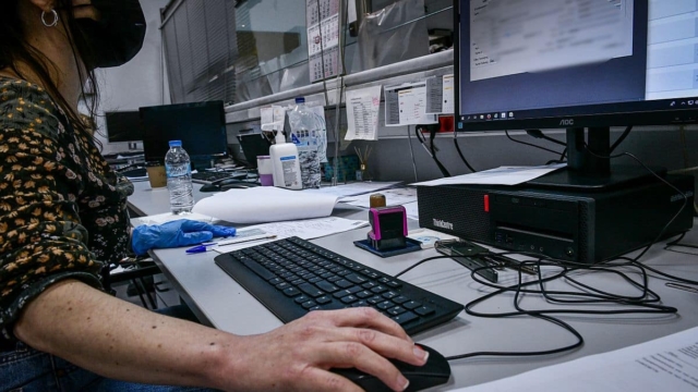 ΑΑΔΕ: Αντίστροφη μέτρηση για το αυτόματο «κλείδωμα» των δηλώσεων – Τι πρέπει να προσέξετε