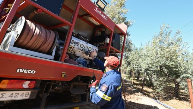 Φωτιά σε εργοστάσιο στη Μεταμόρφωση – Σπεύδει στο σημείο η πυροσβεστική