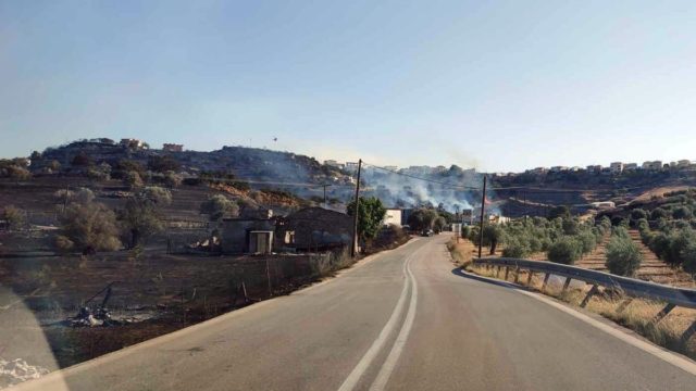 Φωτιά στο Μαρκόπουλο – Κινητοποίηση της Πυροσβεστικής