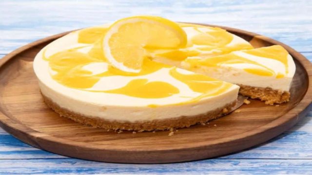 Κολασμένο γλυκό ψυγείου: Δροσερό cheesecake λεμόνι – Θα «τα παίξει» ο ουρανίσκος σου