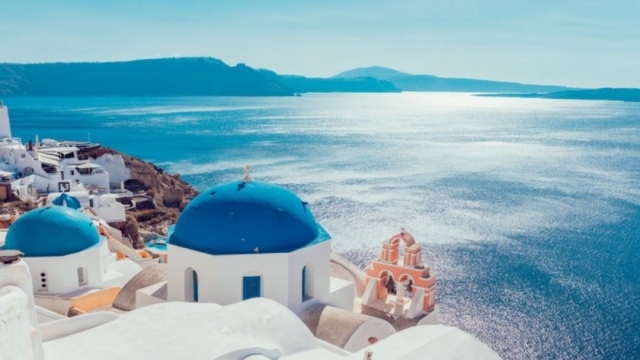 Ποιο νησί των Κυκλάδων έχει τα καλύτερα μπαρ… Το καμένο ανέκδοτο της ημέρας (11/06)