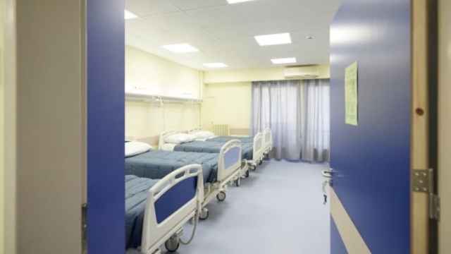 Νέο περιστατικό μαζικής γαστρεντερίτιδας στην Παιανία – Η ανακοίνωση του ΕΟΔΥ για τα 50 κρούσματα από το γλέντι του γάμου