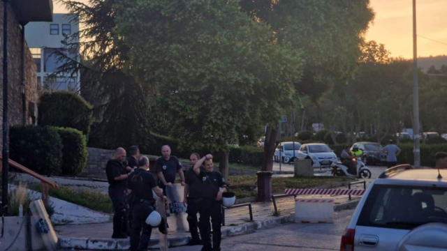 ΑΠΘ: Εκκενώθηκε η κατάληψη από την αστυνομία στην Θεολογική Σχολή