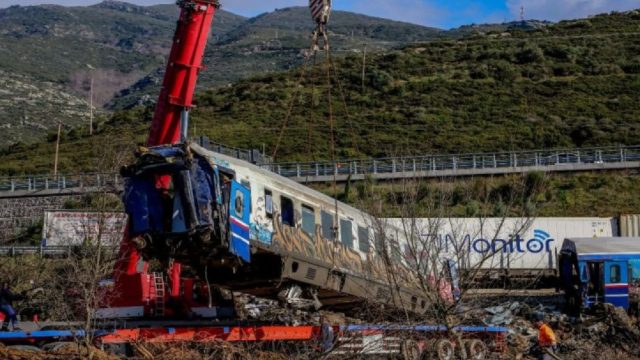 Εξελίξεις για τα Τέμπη: Εντοπίστηκε το κοντέινερ της εμπορικής αμαξοστοιχίας που αναζητούσαν οι αρχές (video)