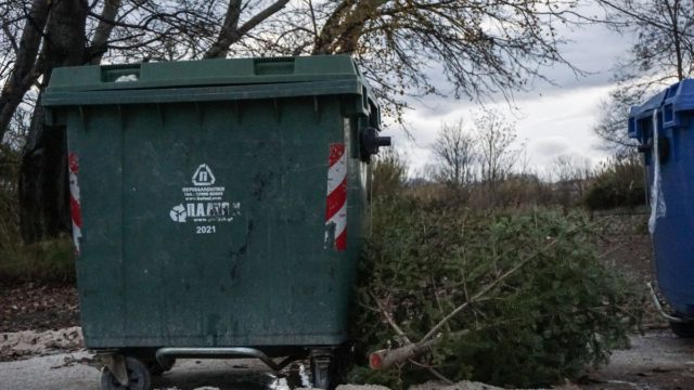 Θεσσαλονίκη: Χτύπησαν άγρια οδηγό απορριματοφόρου επειδή τους ενοχλούσε… ο θόρυβος