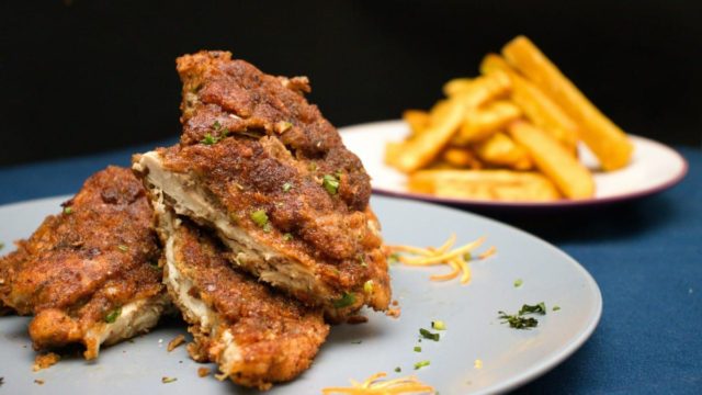 Απόλαυση σε 10 λεπτά: Σνίτσελ κοτόπουλου στο Air Fryer