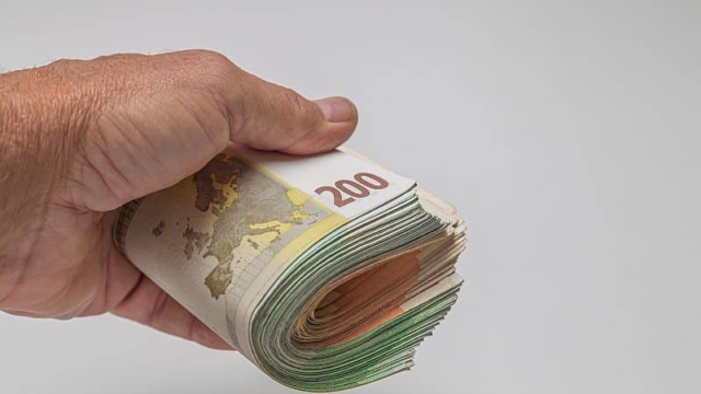 Τέλος στο επίδομα ανεργίας όπως το ξέρατε: Πώς το μοντέλο «bonus» αλλάζει τα ποσά και τα ένσημα