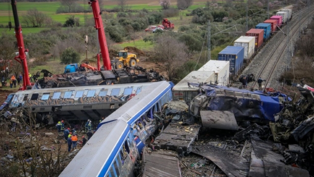 Τέμπη: Στη Βουλή η νέα δικογραφία κατά Καραμανλή – Παπαδοπούλου για παράβαση καθήκοντος (video)