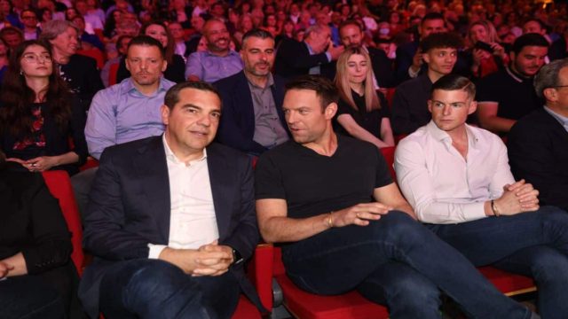 Ανοικτό «μέτωπο» Κασσελάκη κατά Τσίπρα: Οι «μπηχτές» για την Κουμουνδούρου και η αμφισβήτηση της προεδρίας του